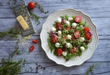 Photo of Томатный салат с моцареллой