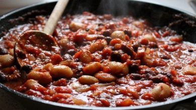 Photo of Фасоль с беконом и помидорами